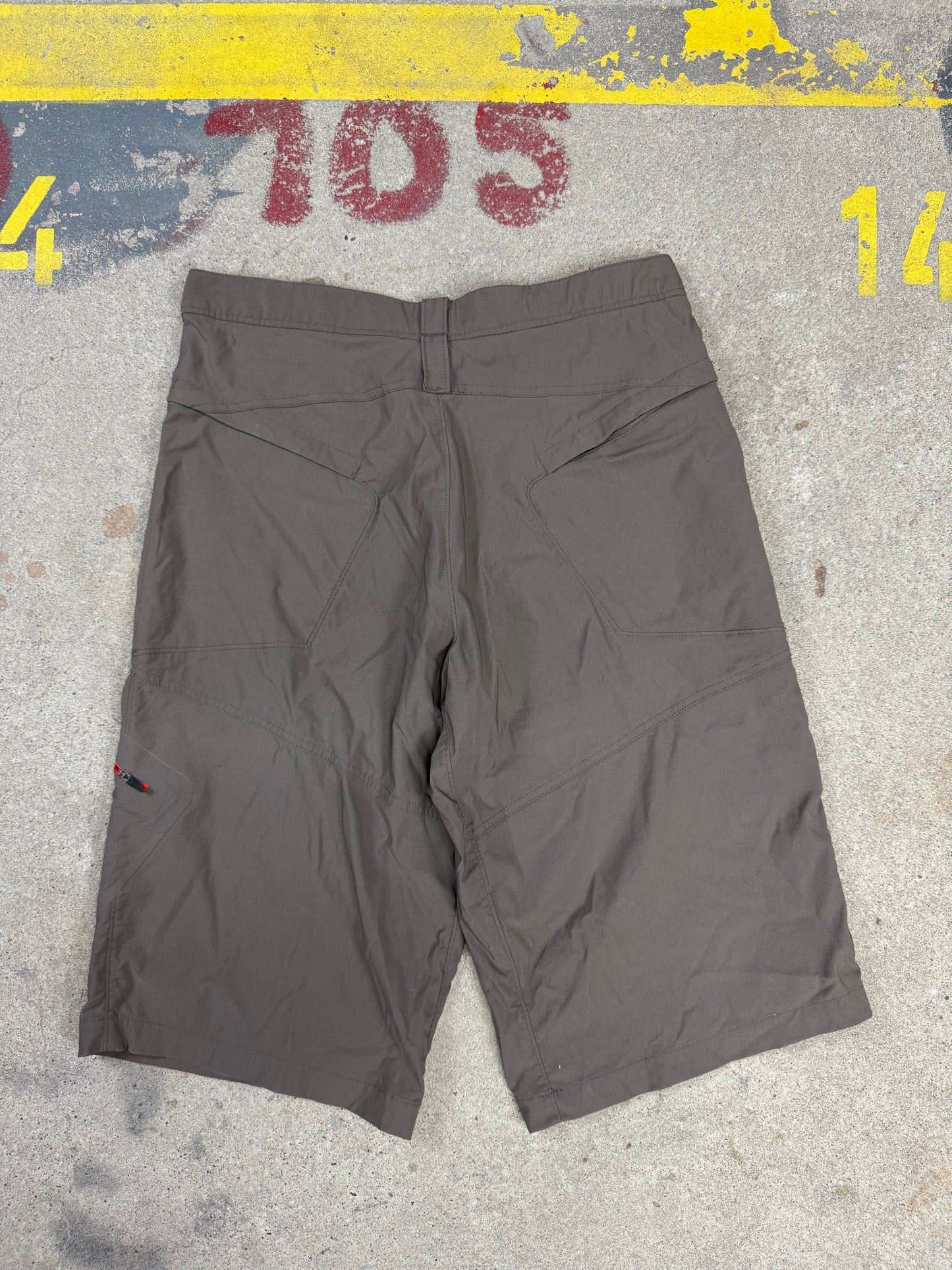 Nike ACG Shorts (L)