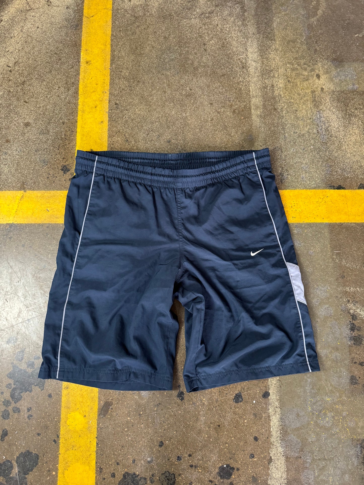 Nike Shorts (L)