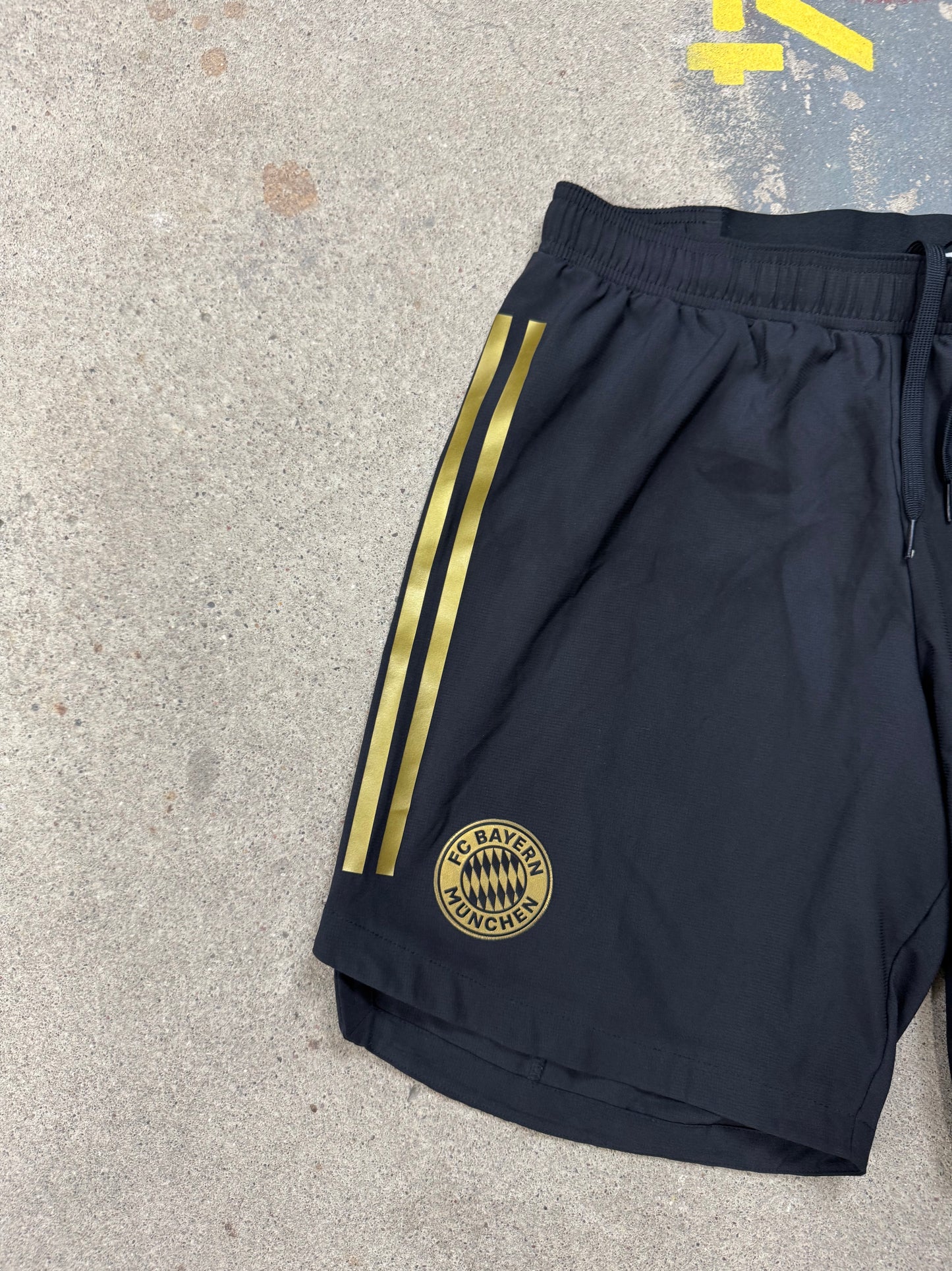 Adidas Bayern München Shorts (M)