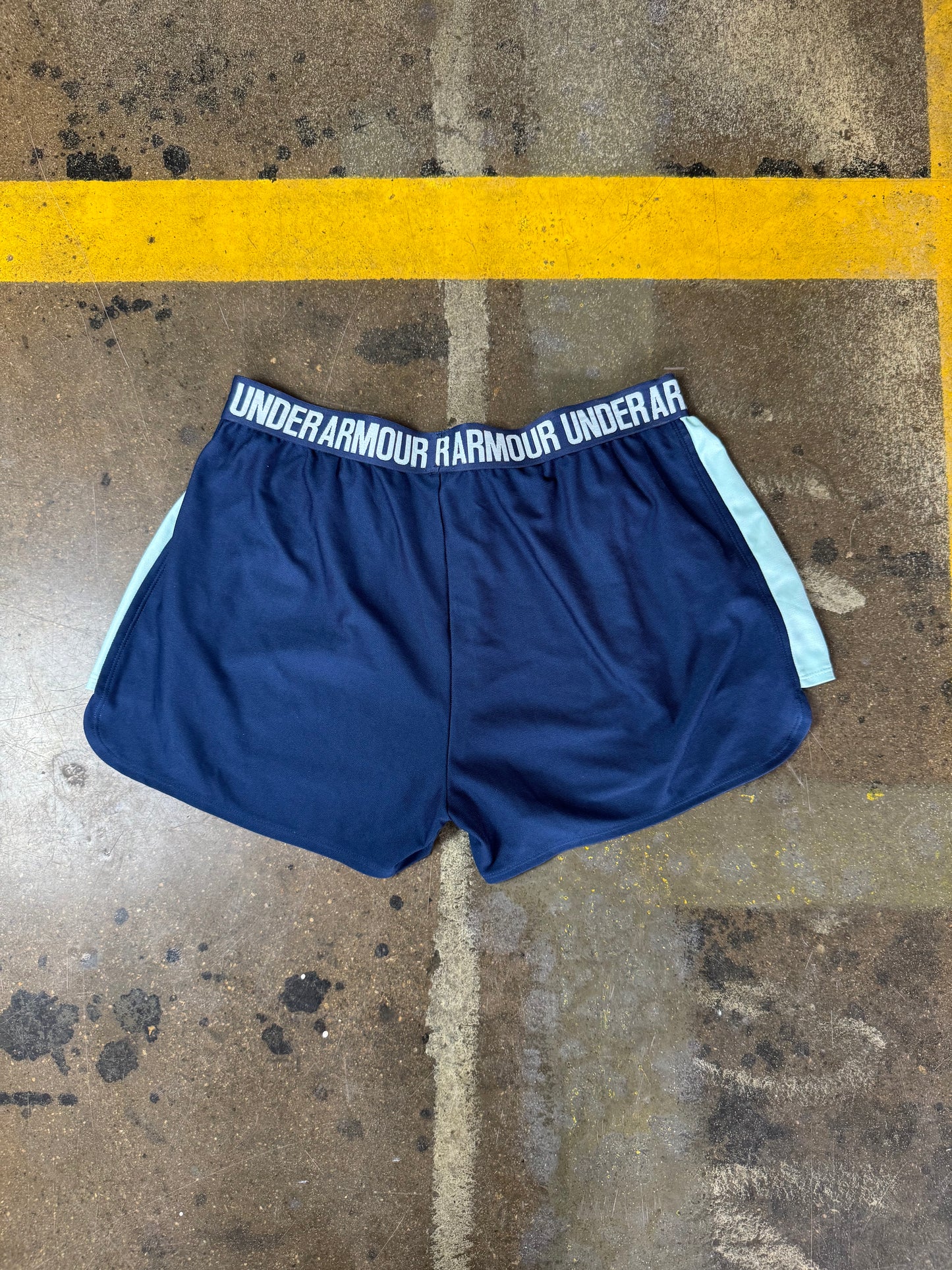Under Armour (L)