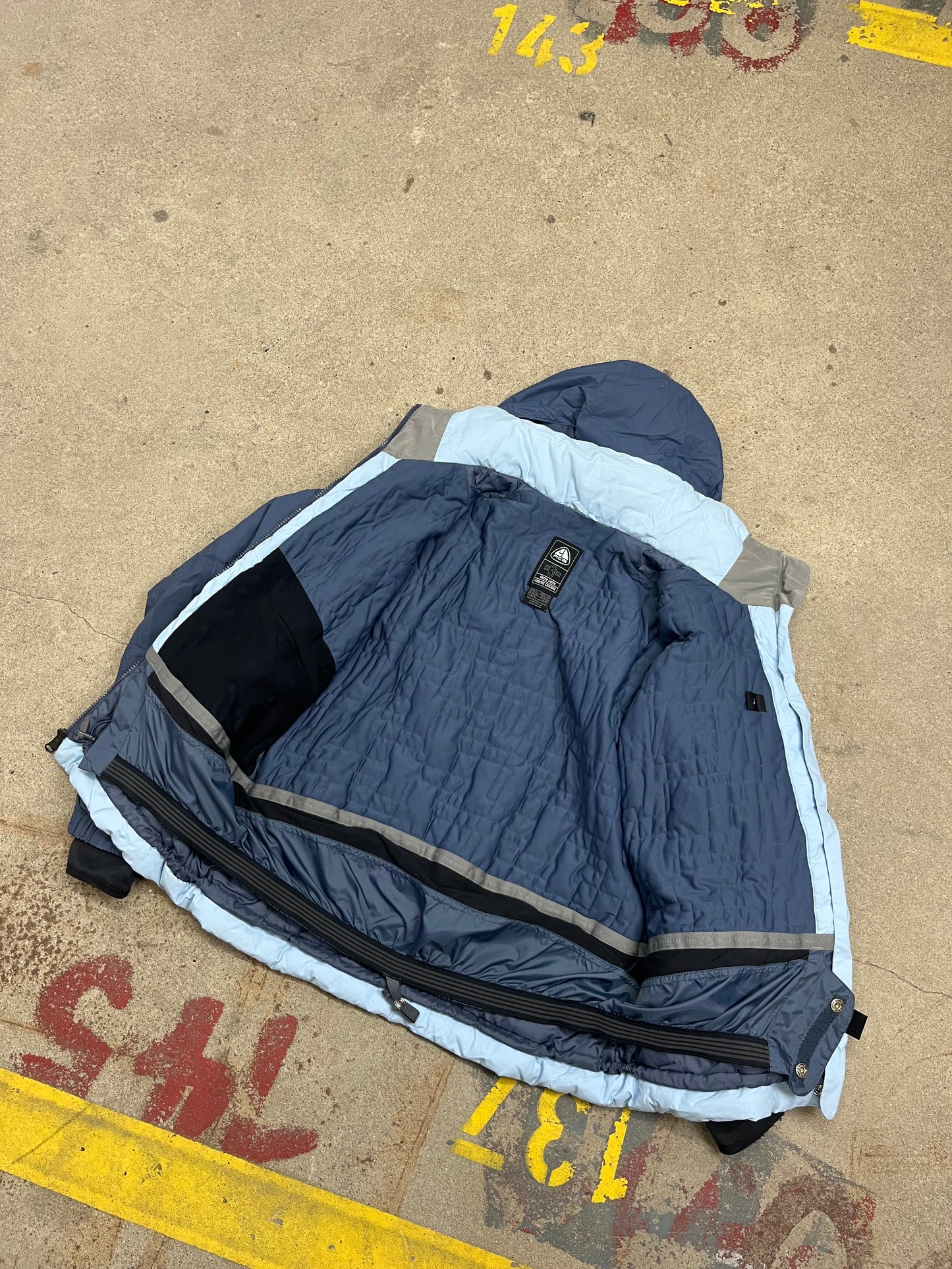 Nike ACG Jacke