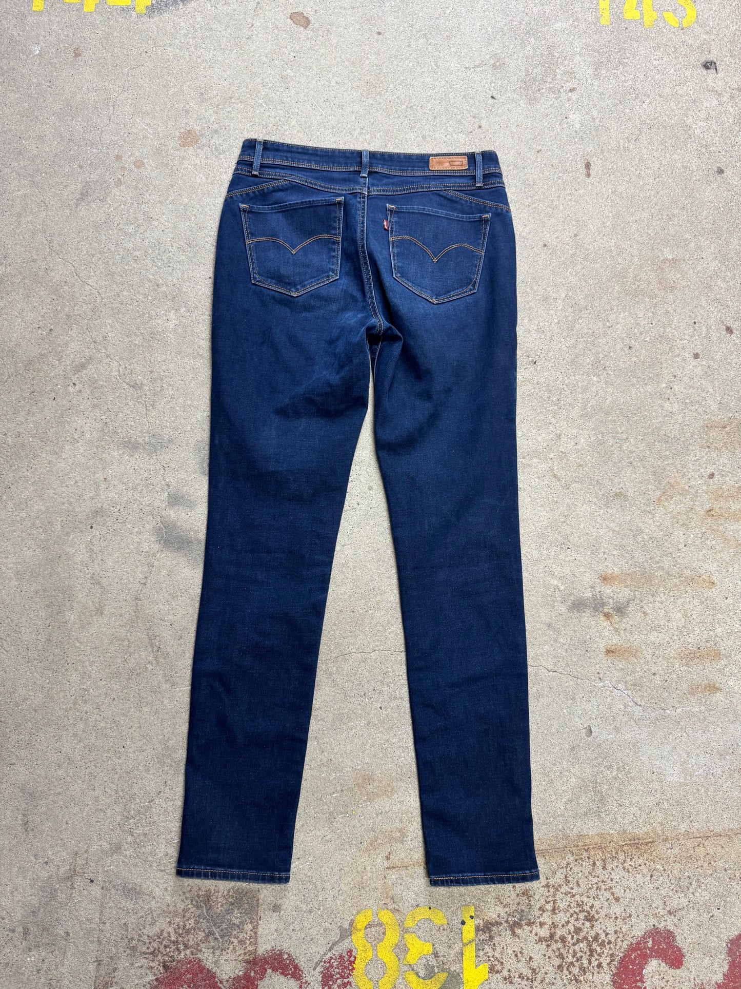 Levis Jeanshose | Mid Rise Skinny | M