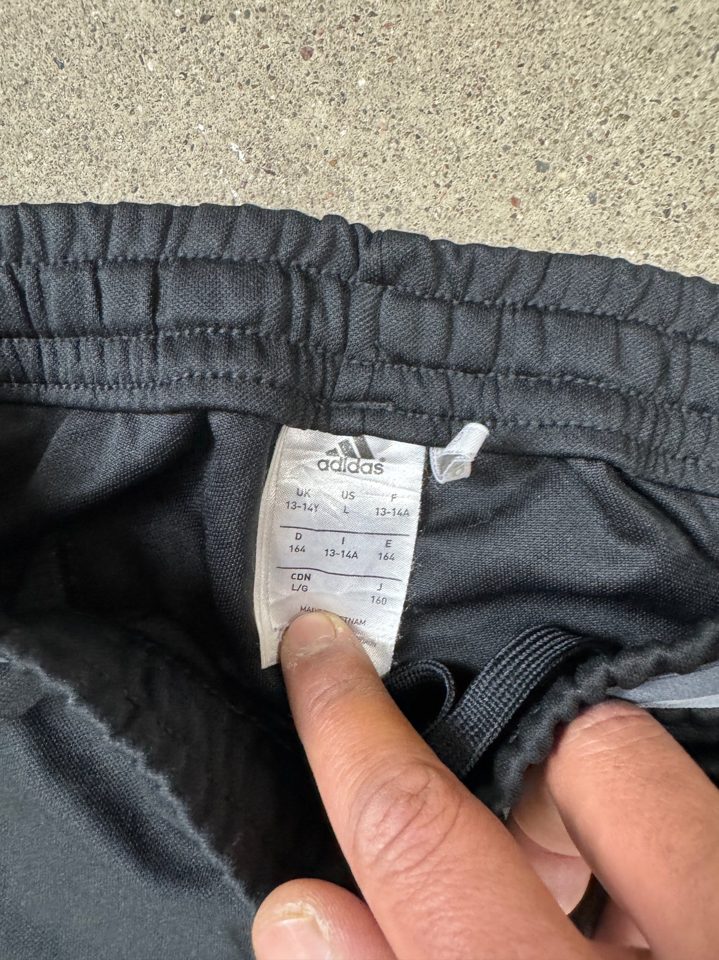 Adidas Jogginghose / 164