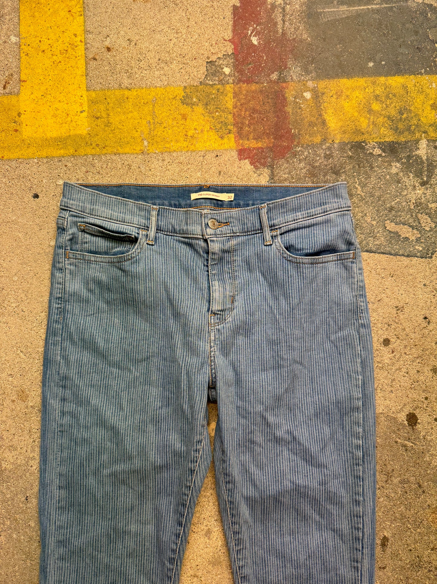 Levi’s 710 Super Skinny