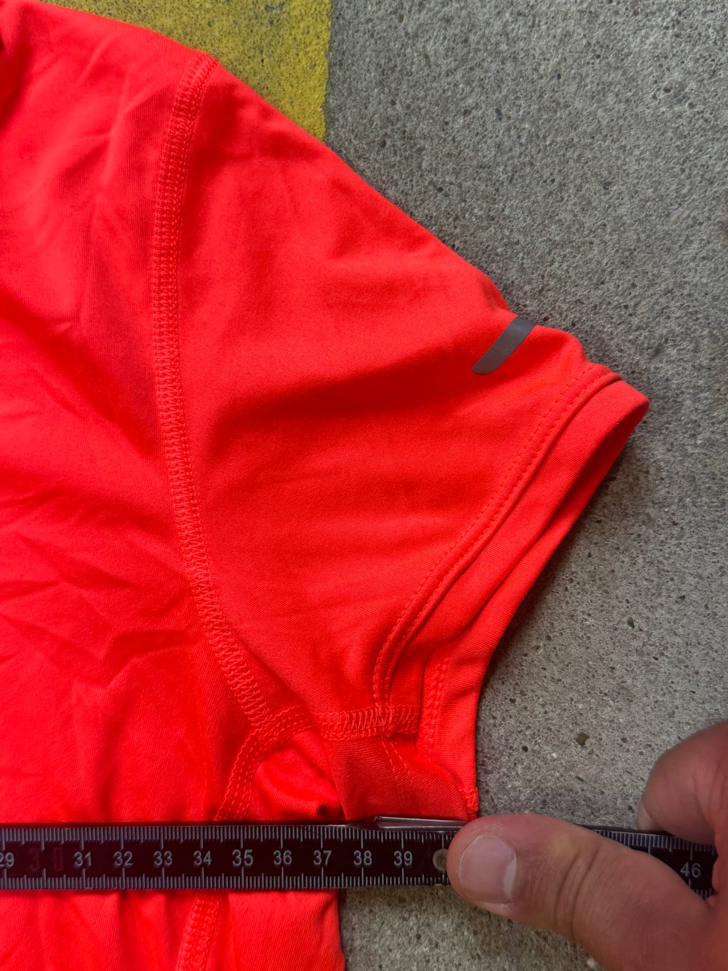 Nike Sport Shirt | M