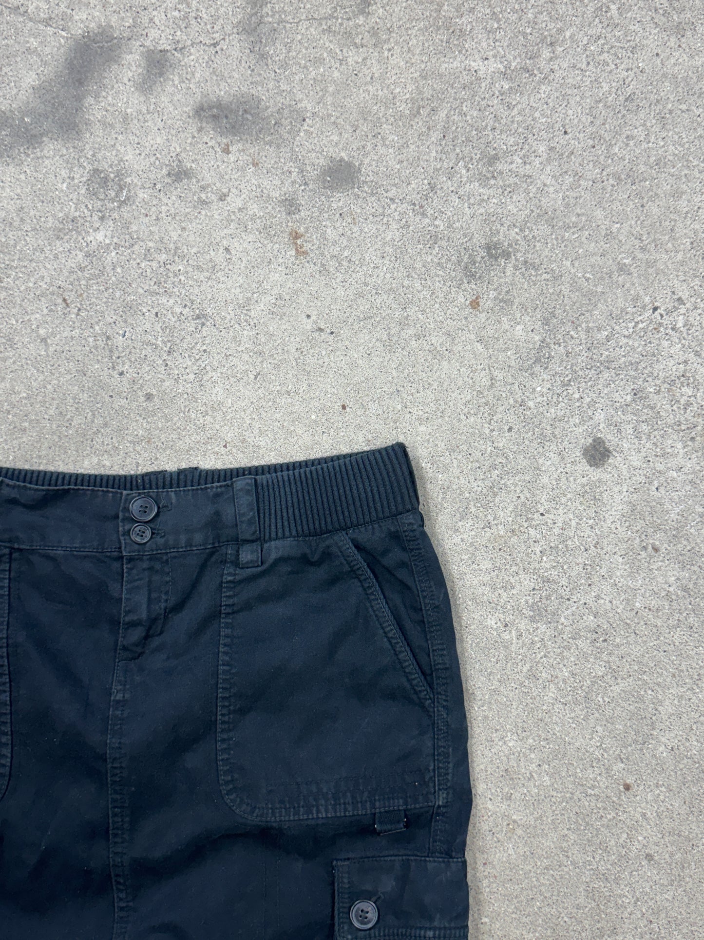 MNG Rock | 38 | M
