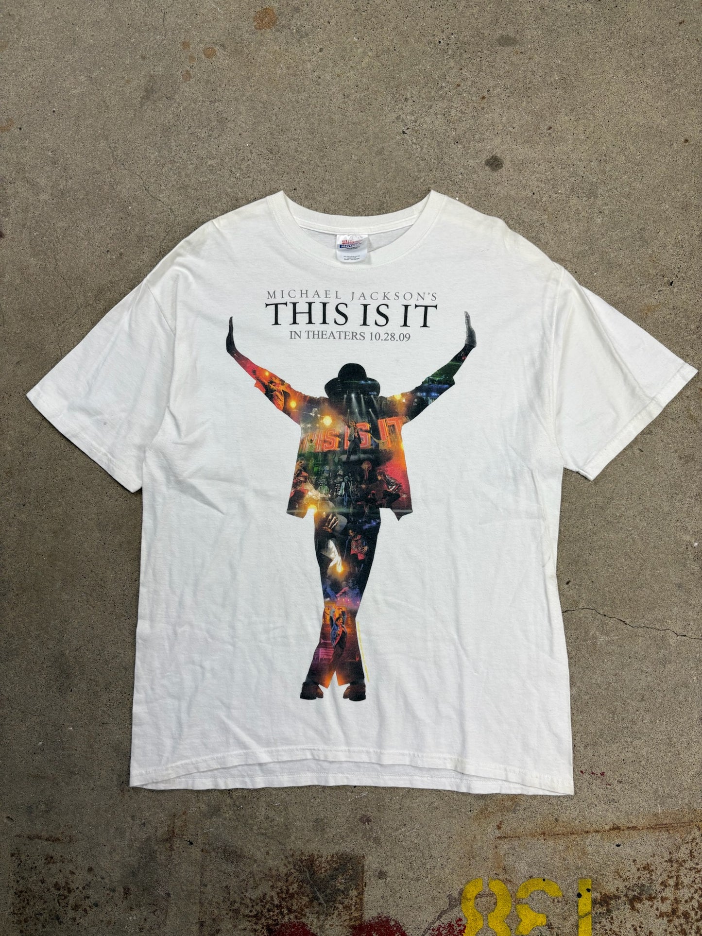 2009 Vintage Micheal Jackson| This is it concert T-SHIRT | L