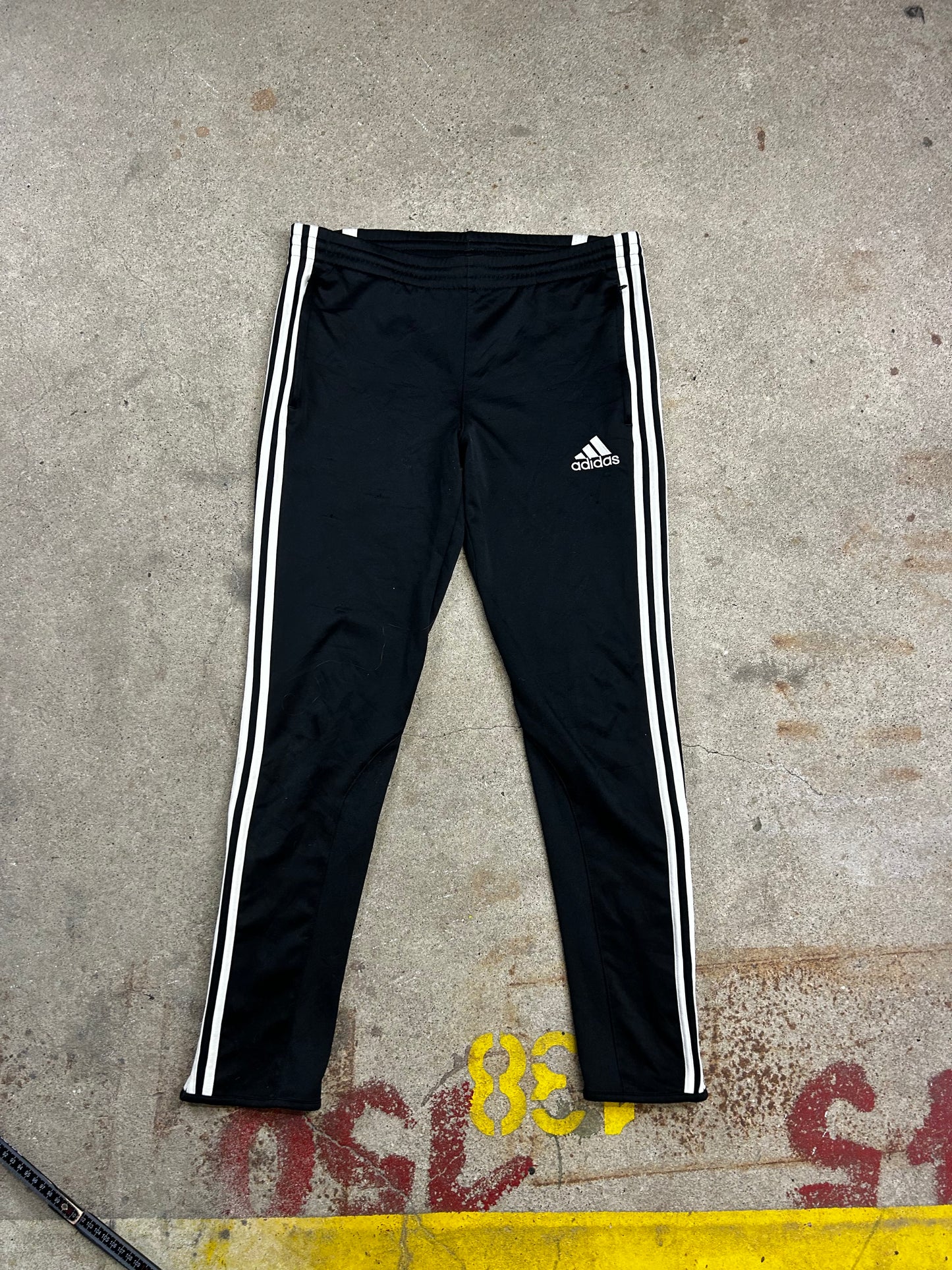 Adidas Jogginghose / 176