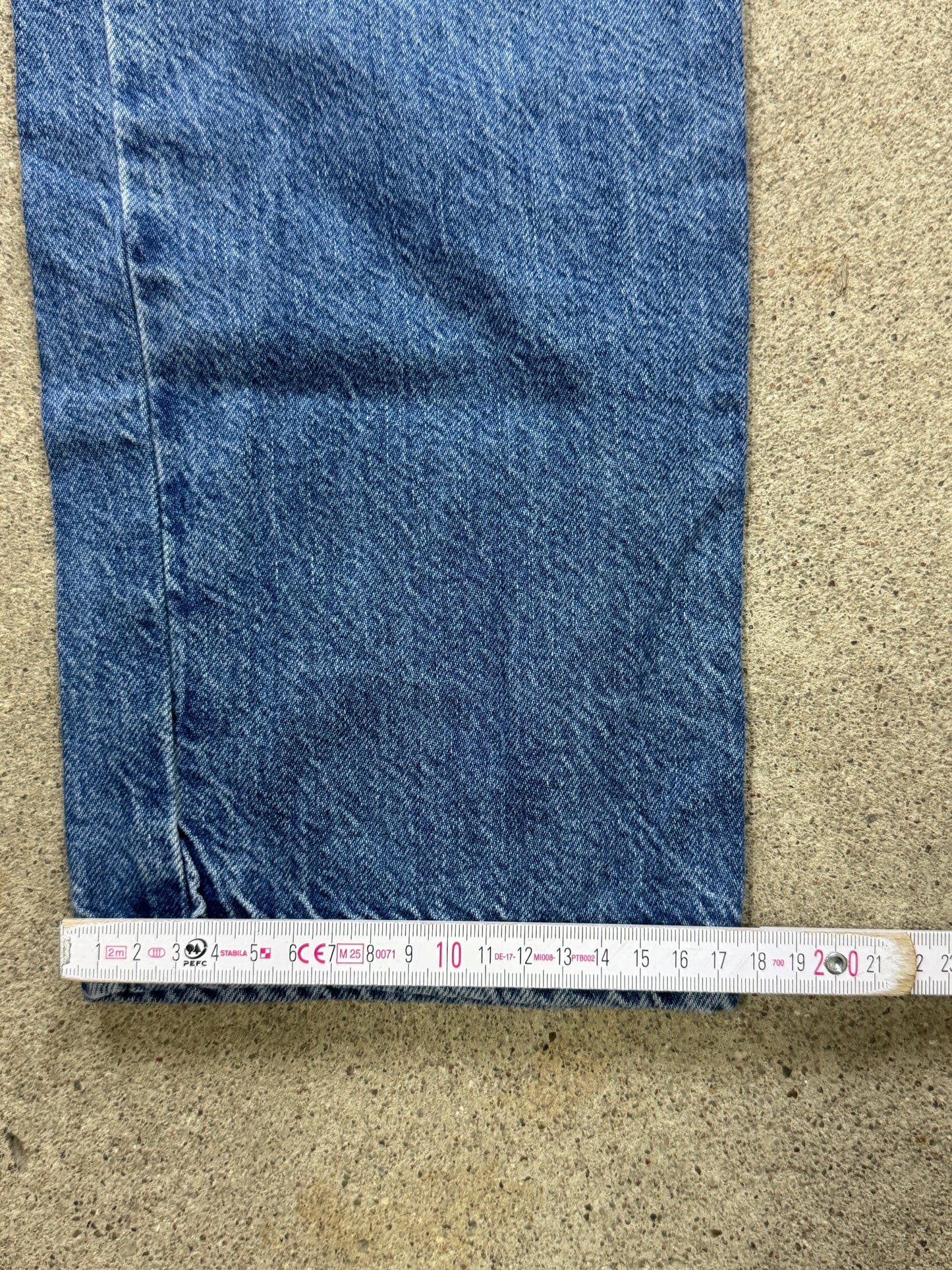 Caroll Jeanshose | 38 | M