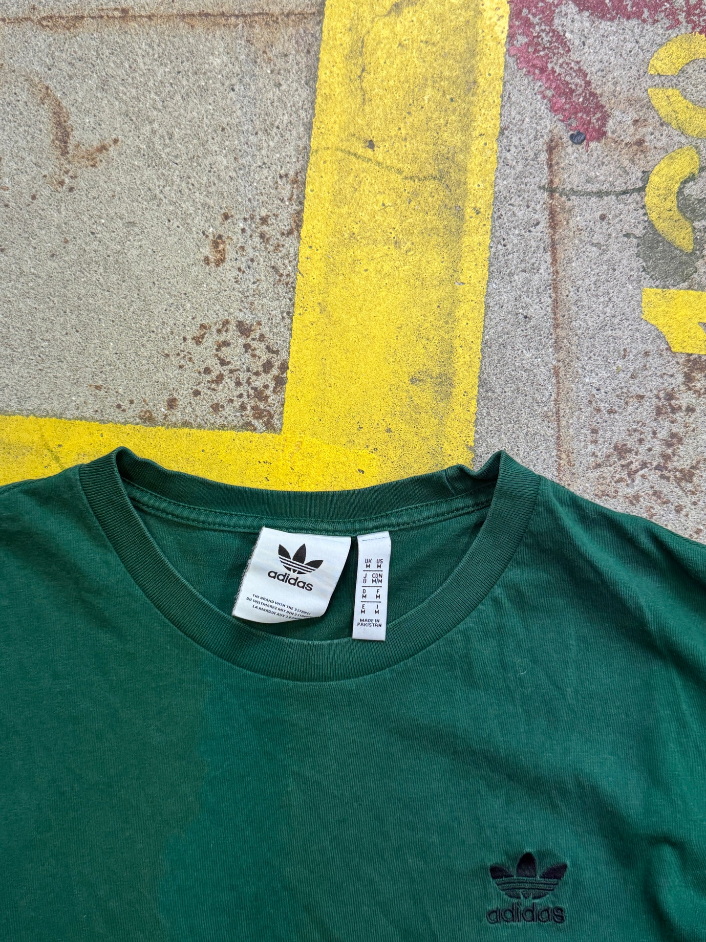 Adidas T-Shirt | M