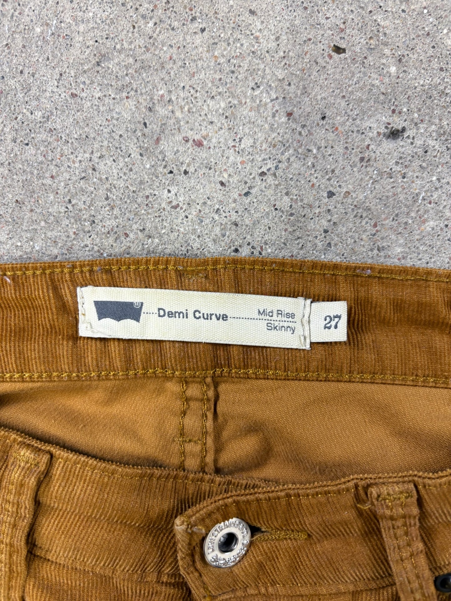 Levis Cordhose | 27 | S