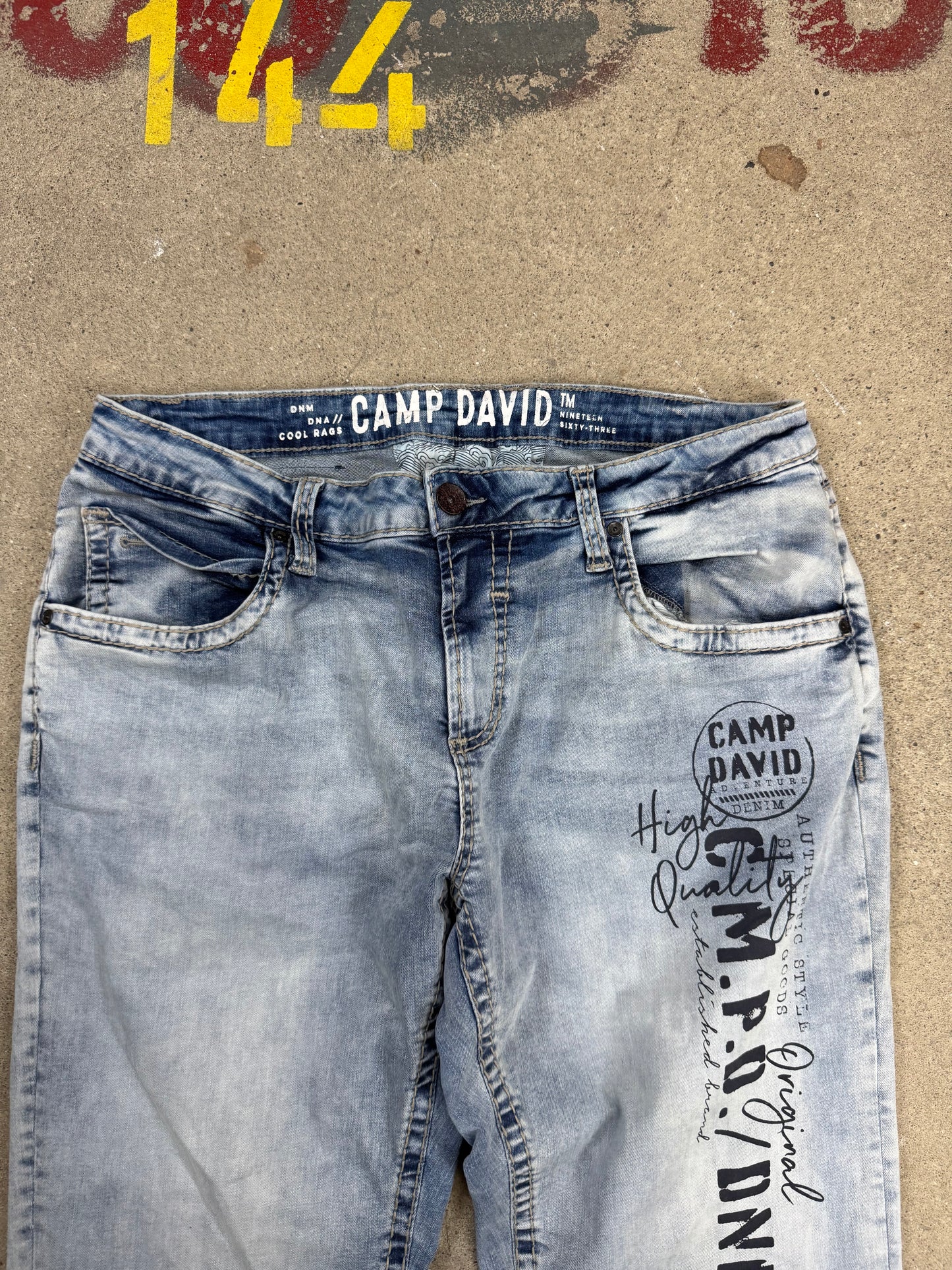 Camp David Jeanshose/ XL
