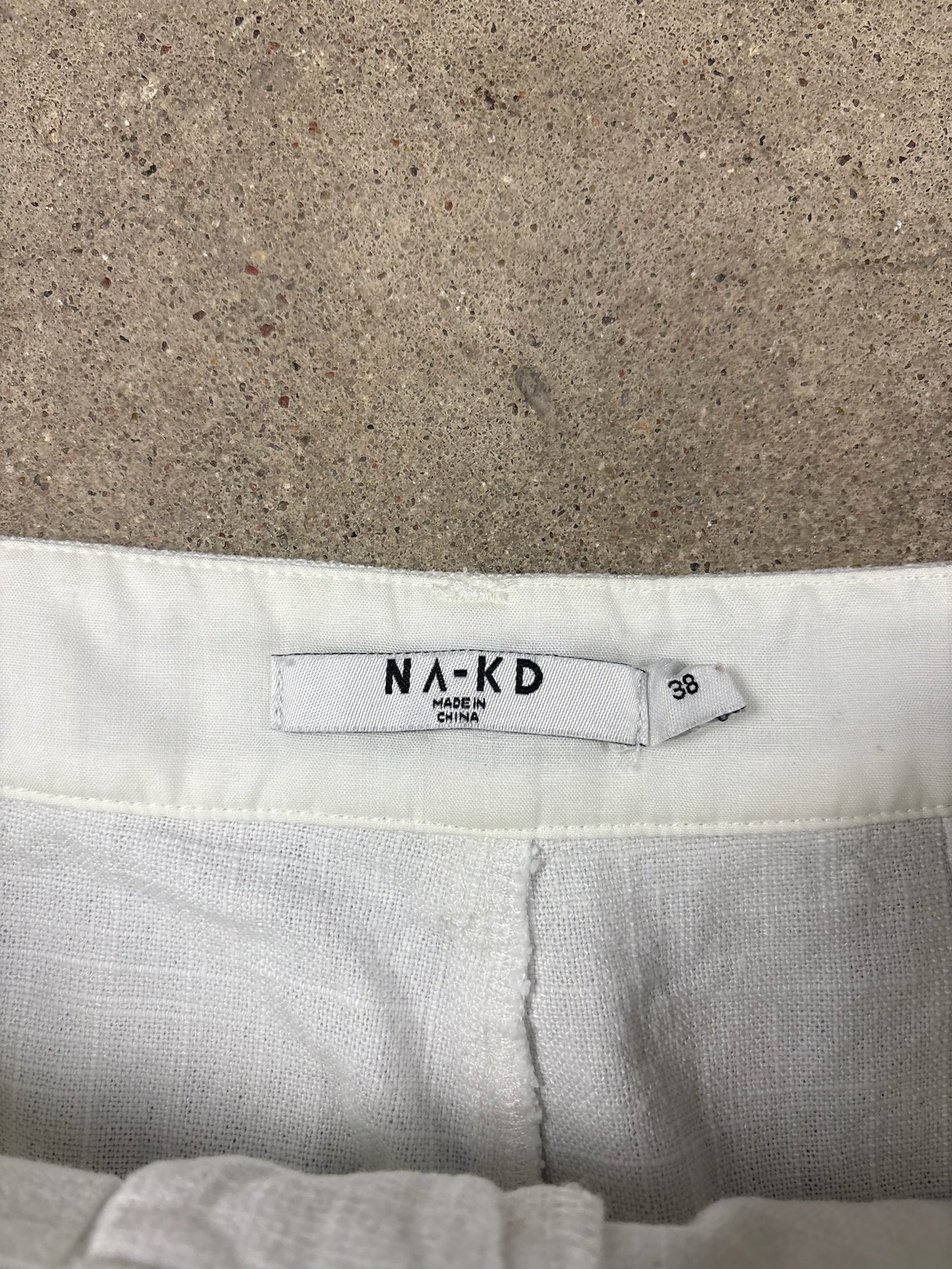 Na-kd Leinehose | 38 | M |