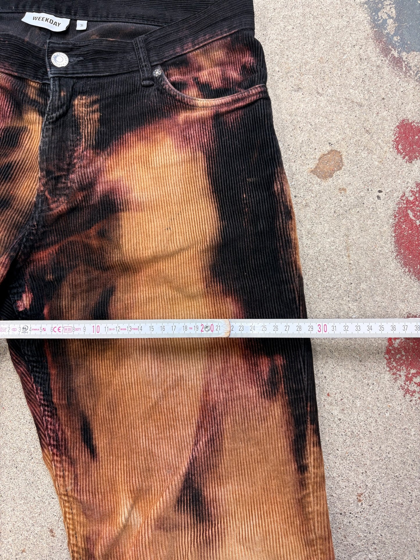 Weekday Hose | W31 | L