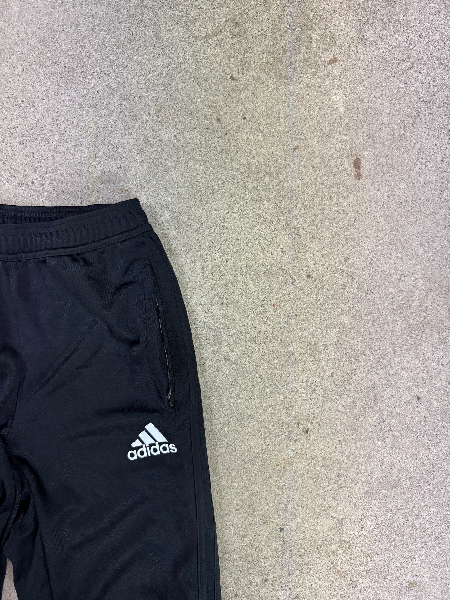 Adidas Jogginghose / 164