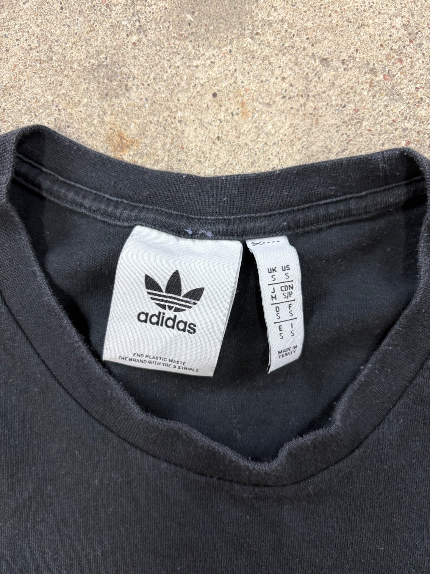 Adidas T-Shirt | S