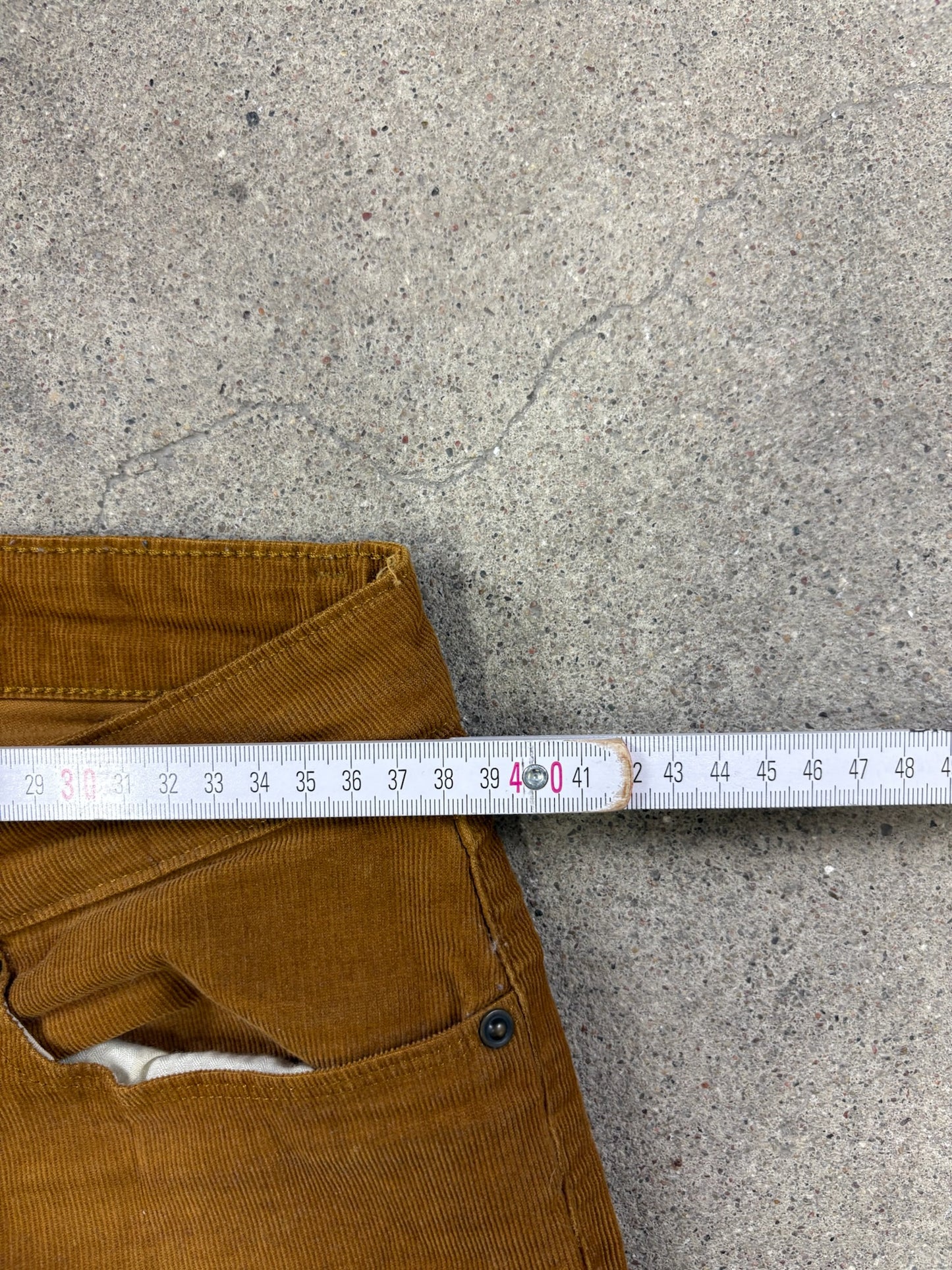 Levis Cordhose | 27 | S