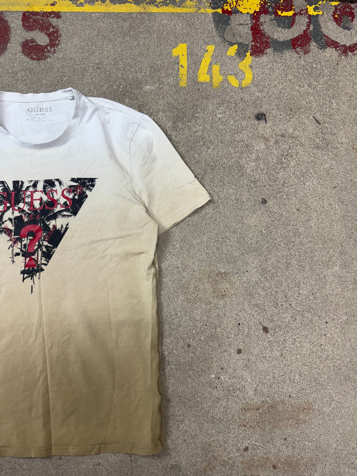 Guess T-Shirt (L)