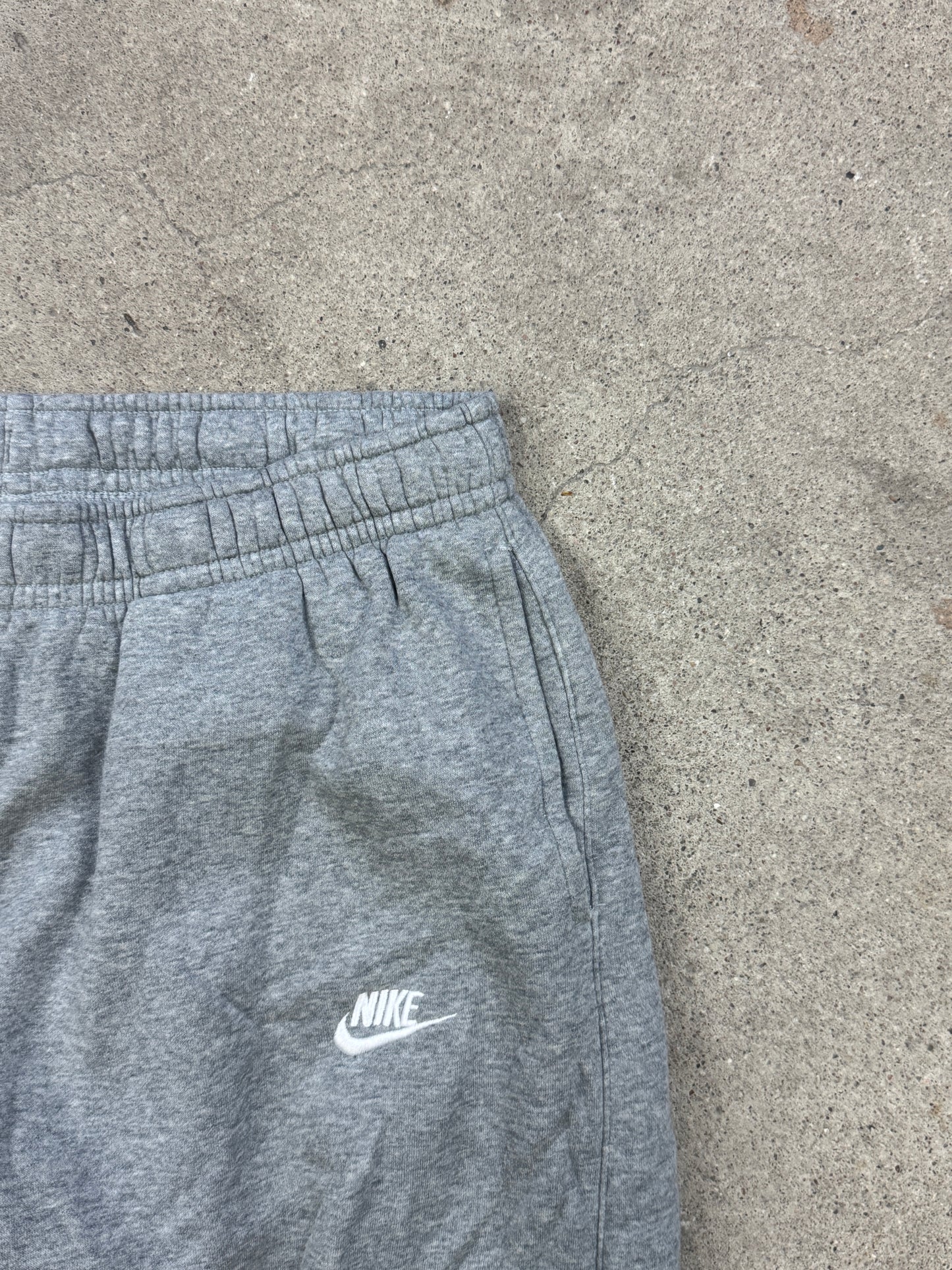 Nike Jogger | L