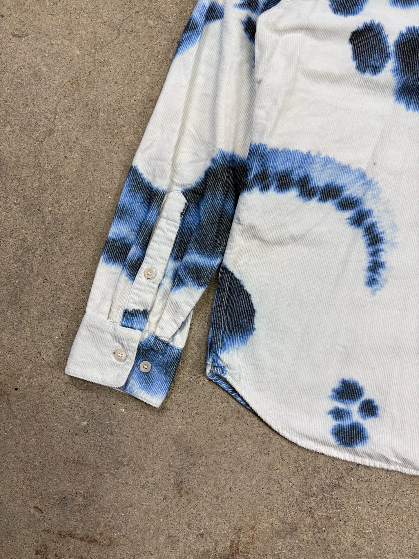 A Kind Of Guide Hemd | S