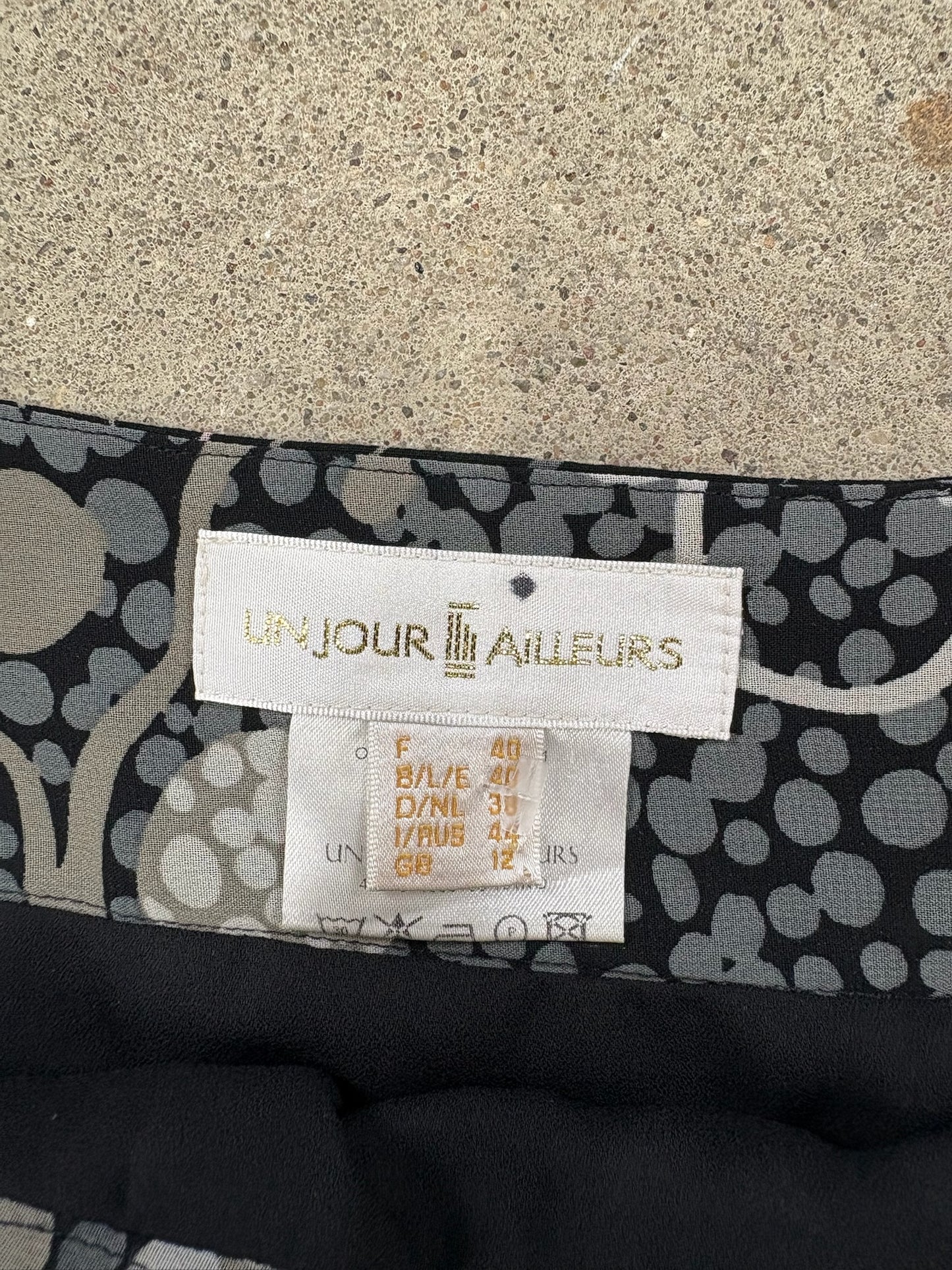 Un Jour Ailleurs Rock | 38 | M