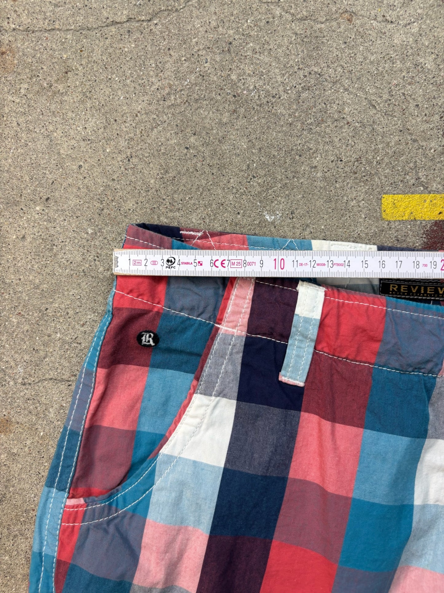 Review Shorts | S