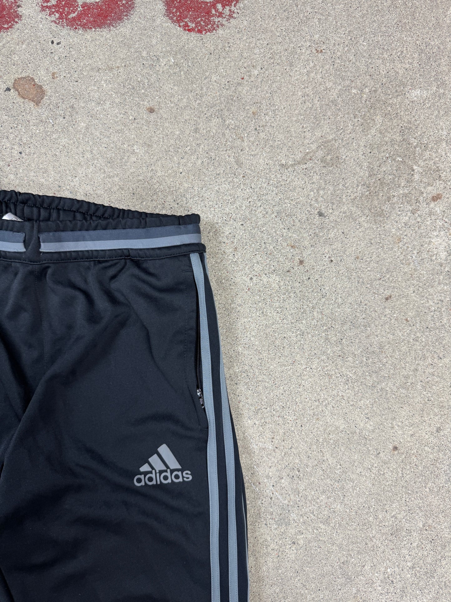 Adidas Jogginghose / 164