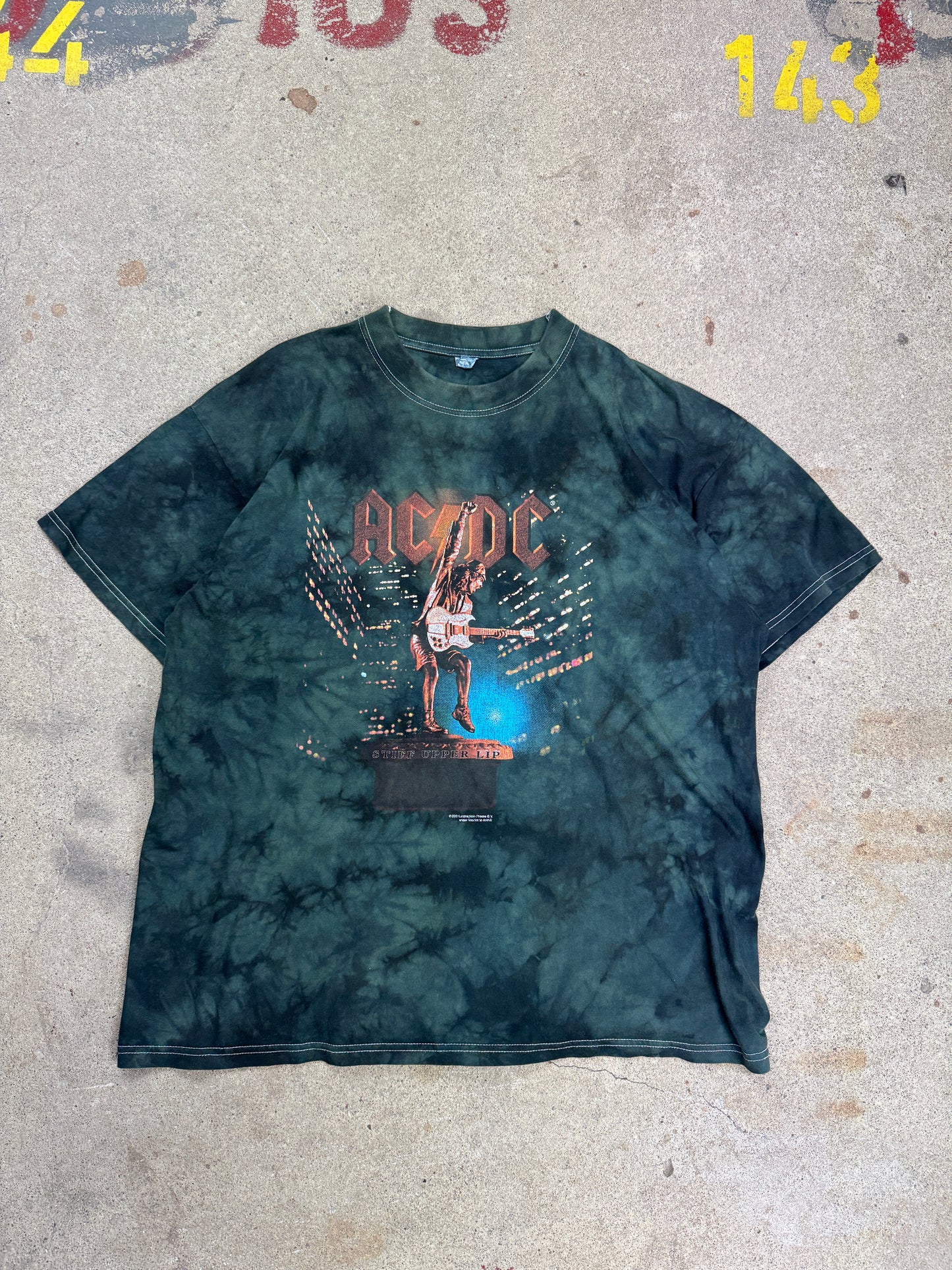 AC/DC Stiff Upper Lip Band Tour 2001 T-Shirt / L