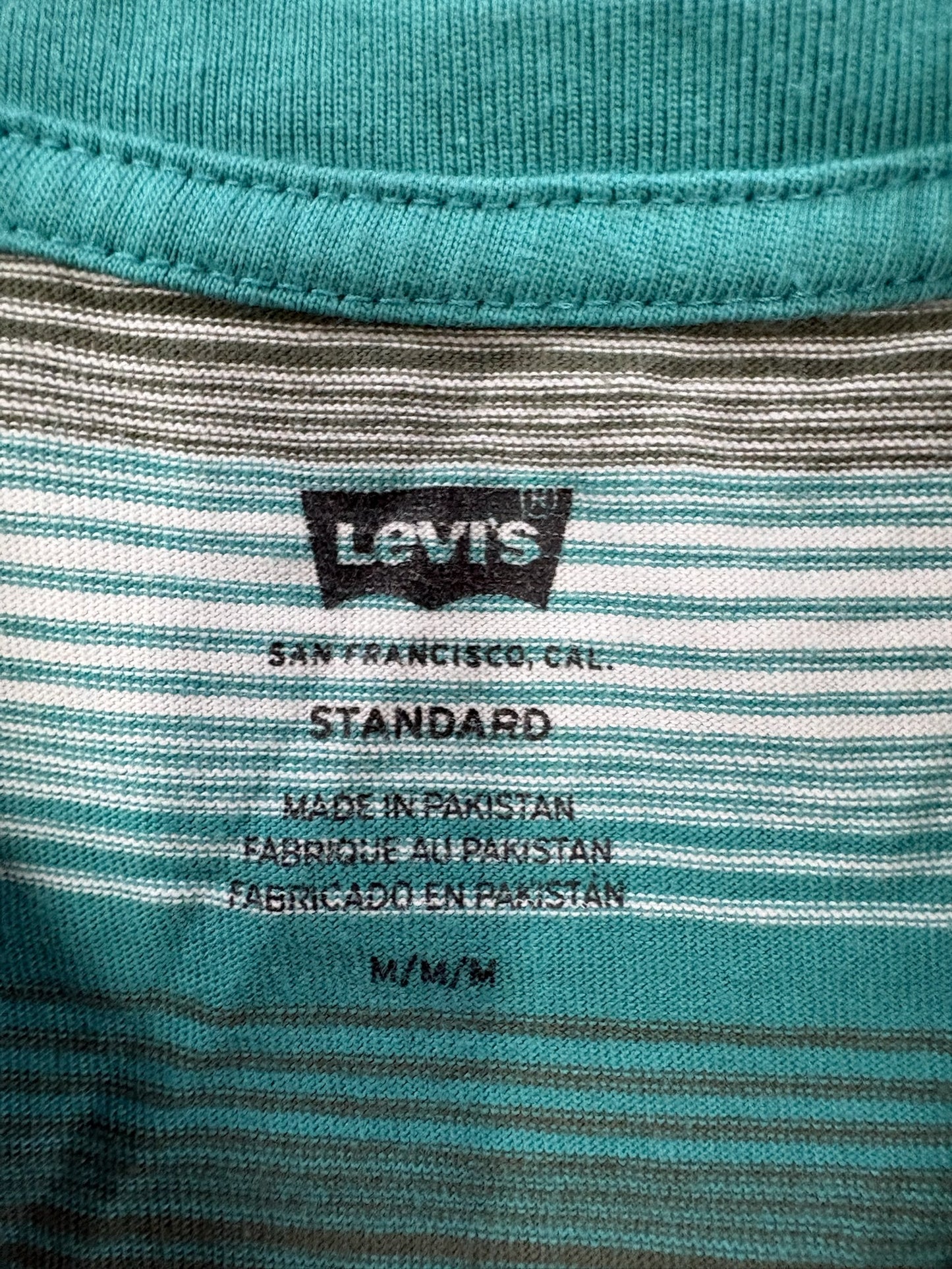 Levis T-Shirt | M