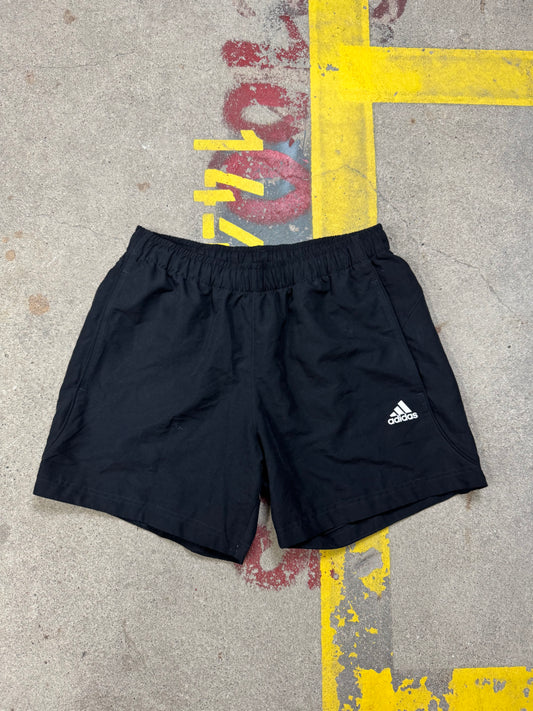 Adidas Shorts (M)