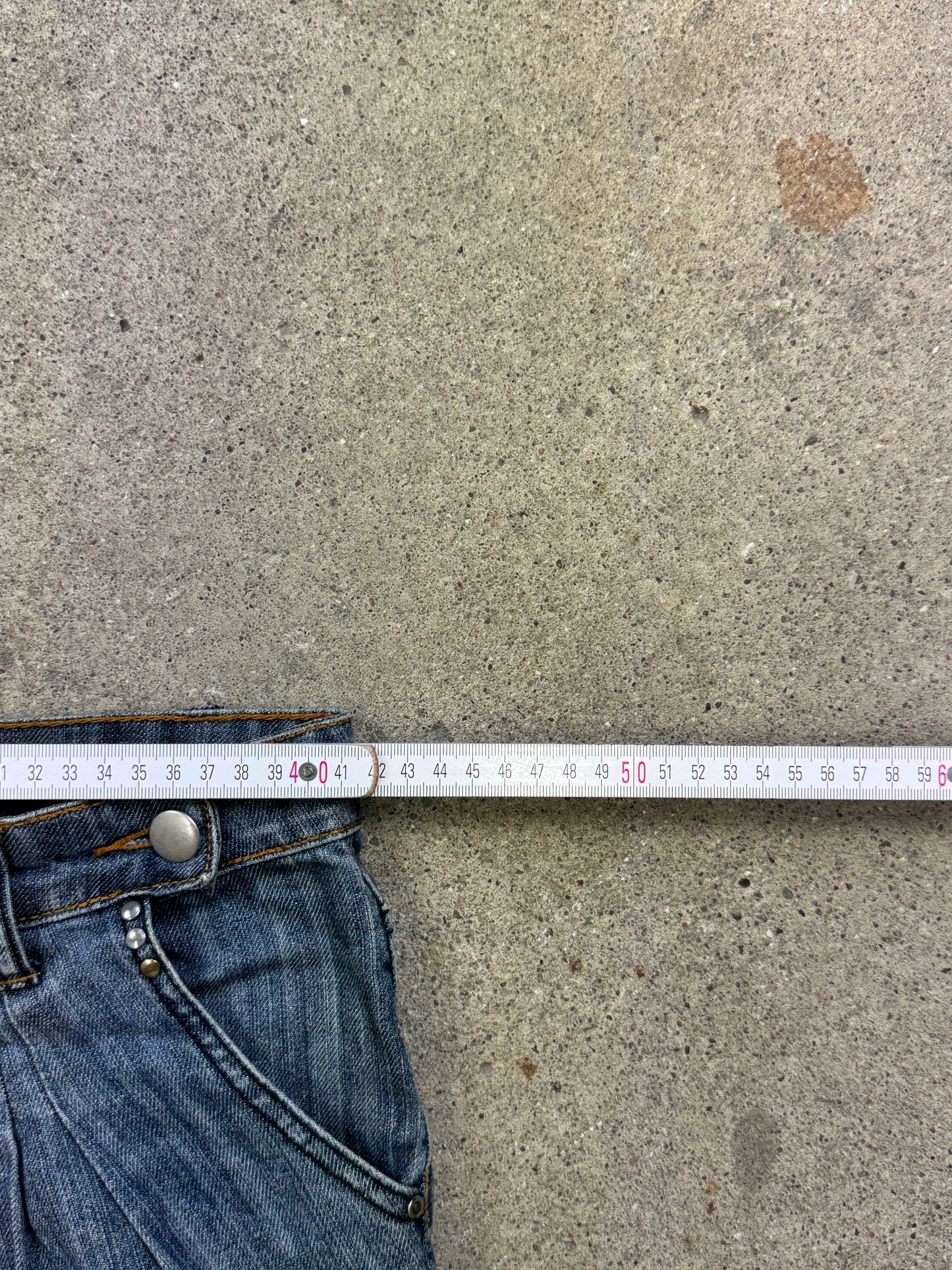 Y2K Mini Rock | 38 | M